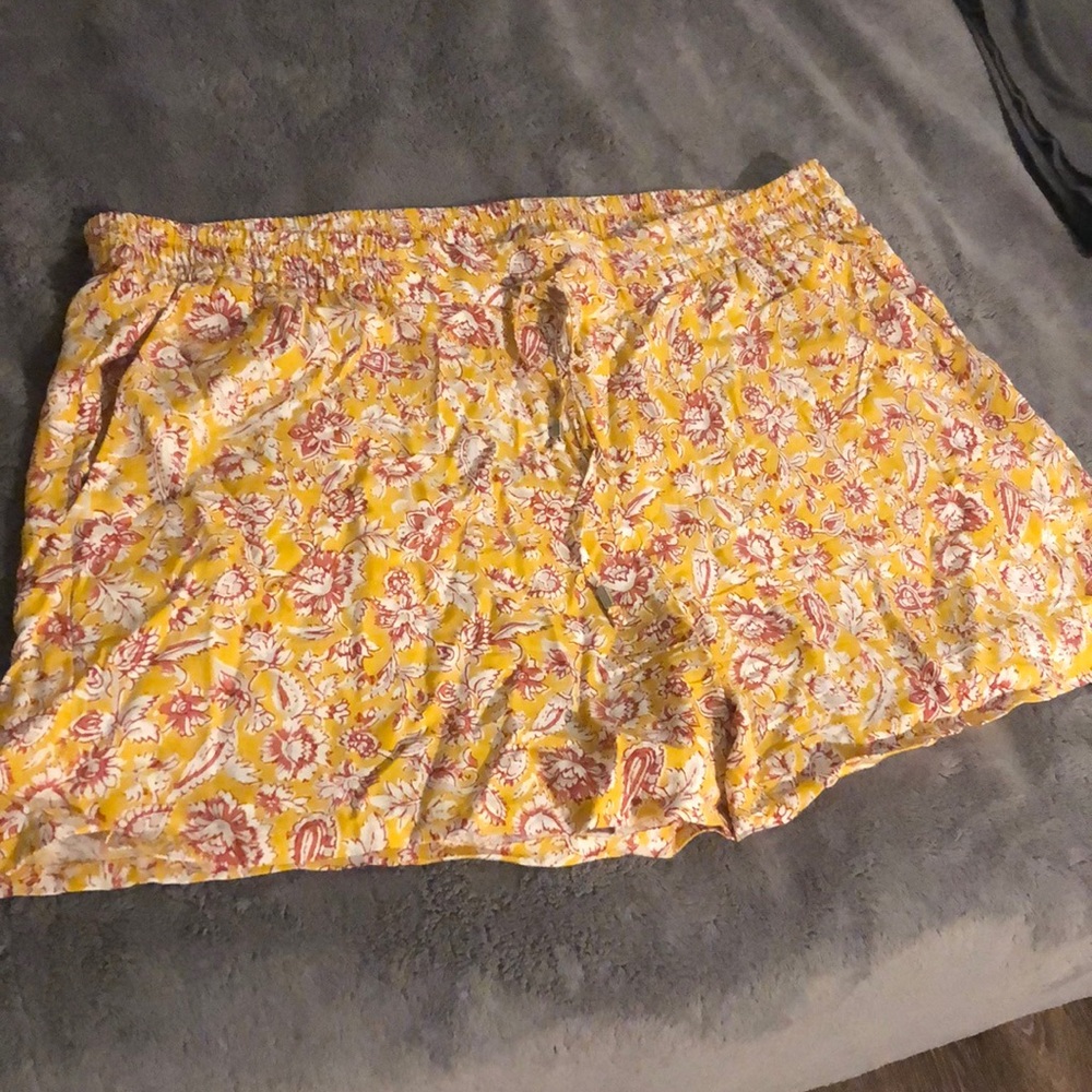 Printed cloth shorts